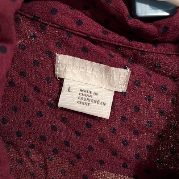 Urben outfiters bottom up shirt - Picture 2 of 3